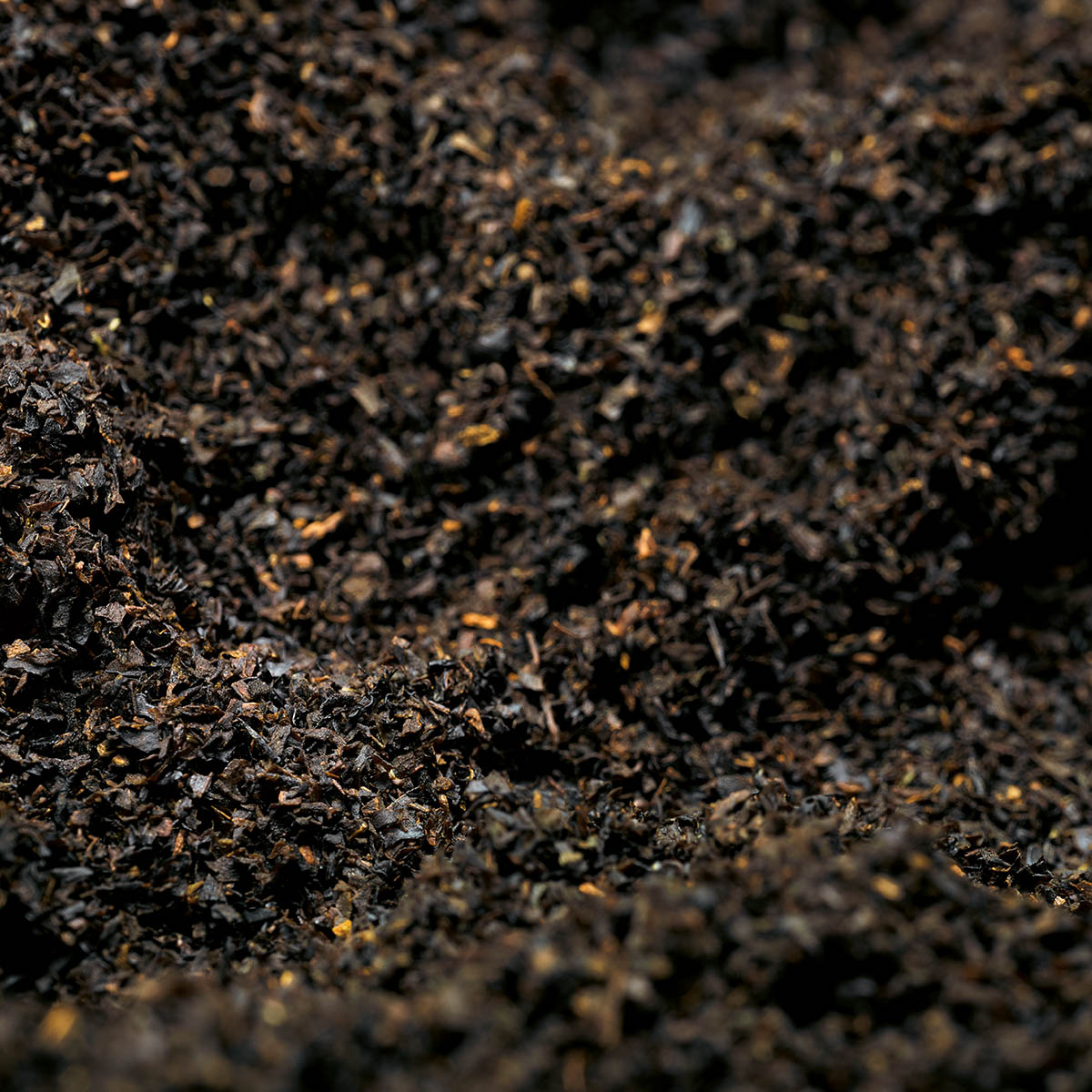 Nahaufnahme von losem Avoury Strong Assam Schwarztee
